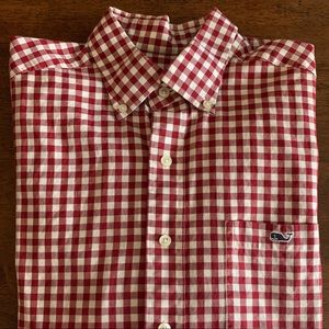 Vineyard Vines Mens Button Down. Size M